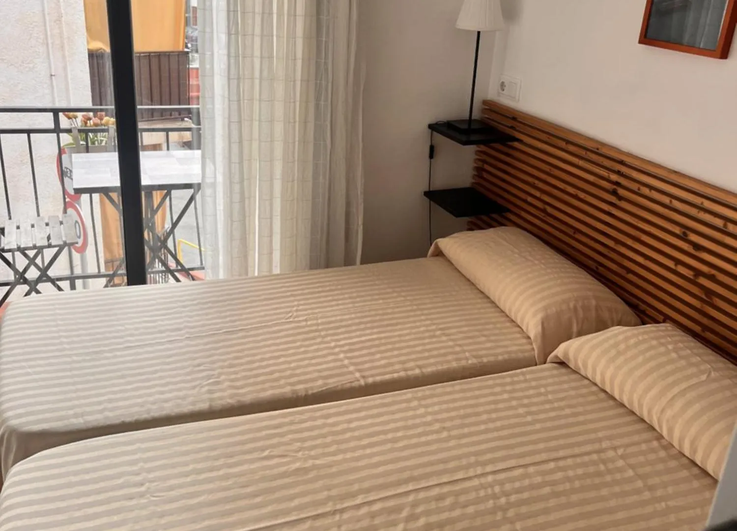 Hostal La Lluna Arenys de Mar