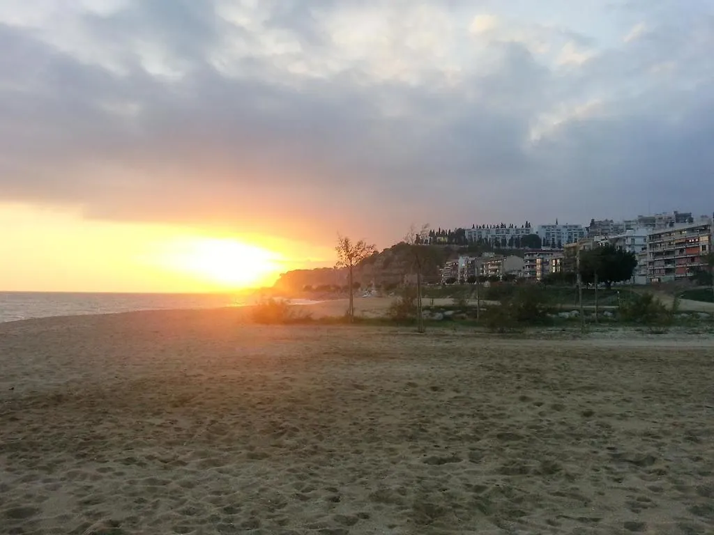 Hostal La Lluna Arenys de Mar 2*,