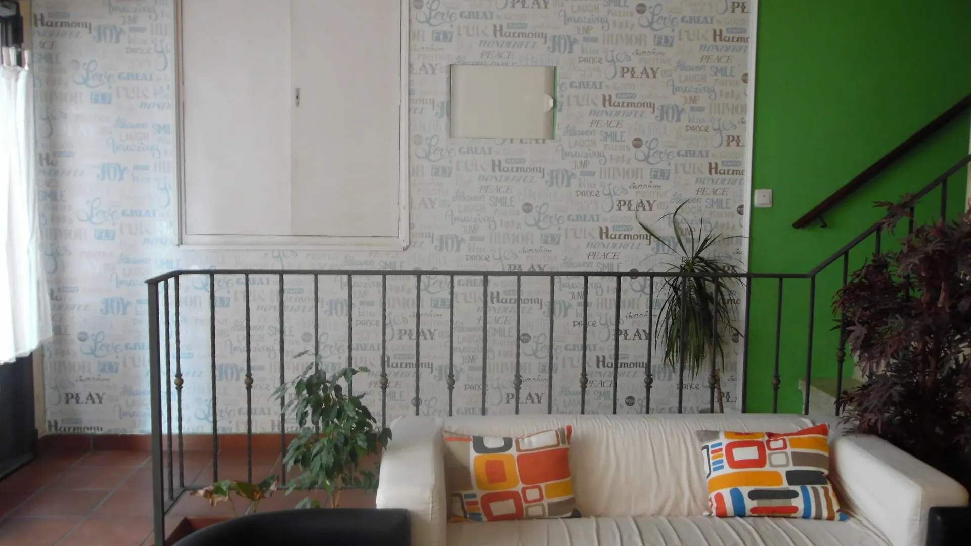 Hostal La Lluna Arenys de Mar 2*,